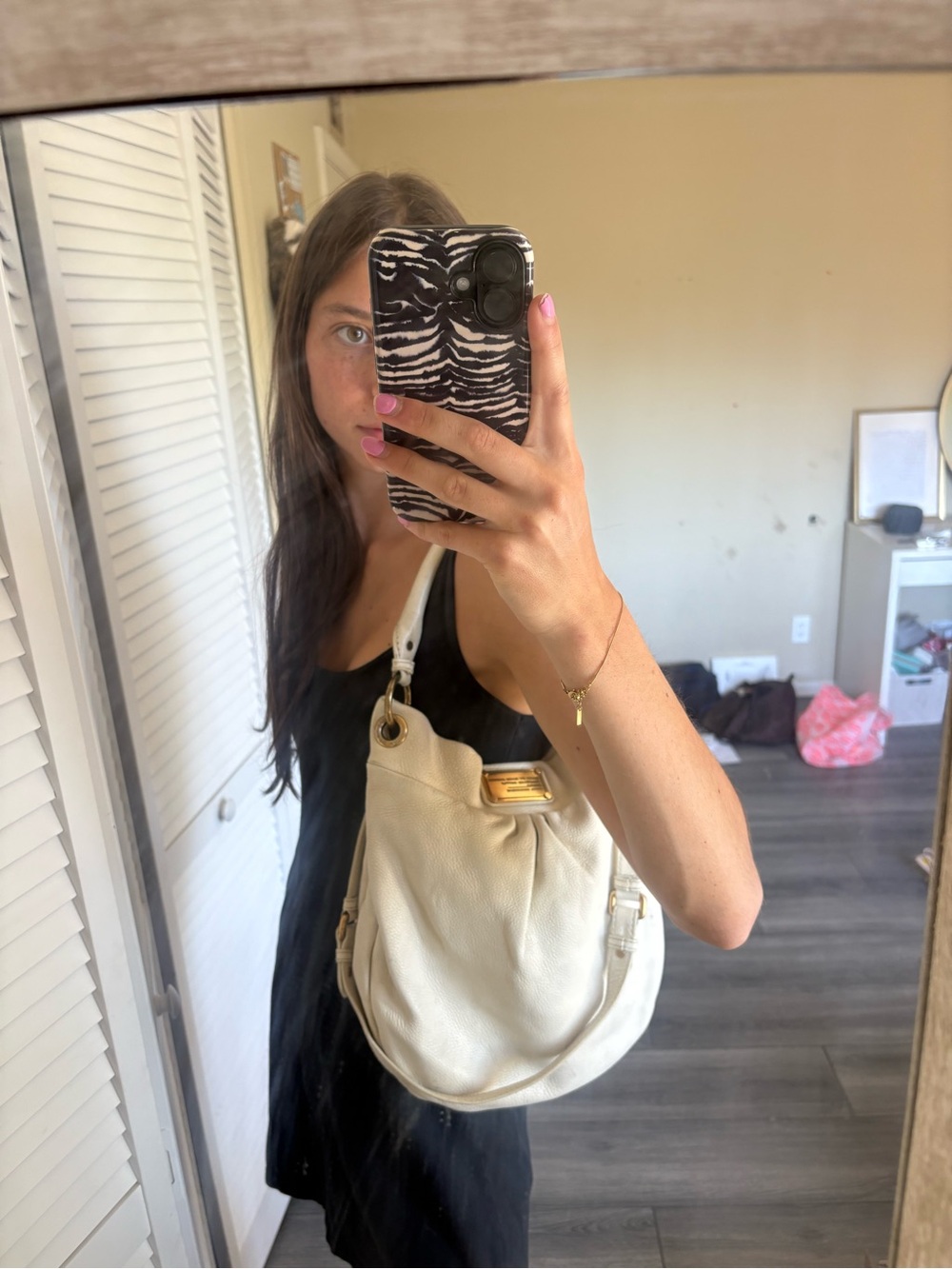 Marc jacobs Cream/ white Leather Hobo Bag with Gold Hardware - Picture 4 of 5
